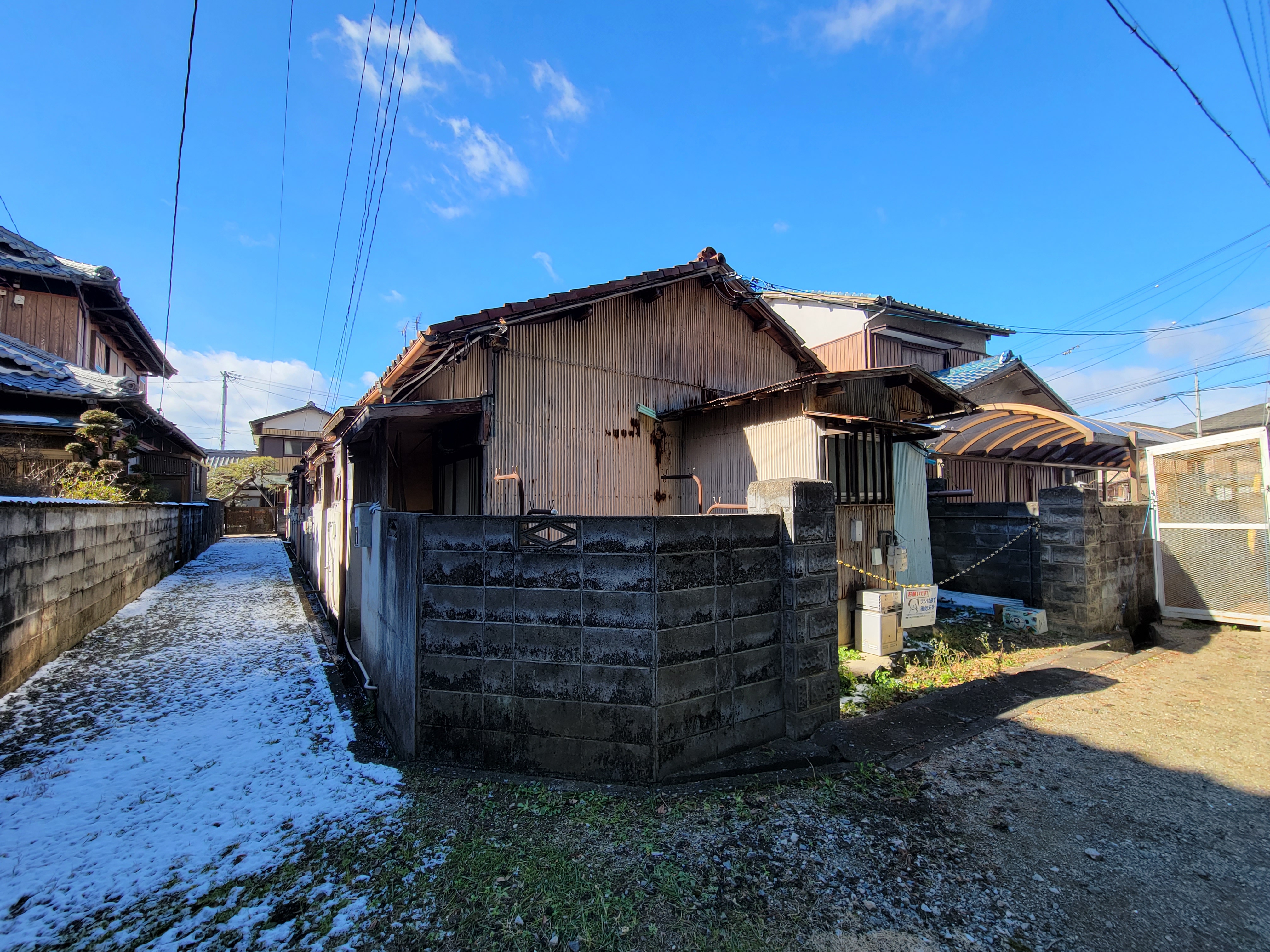 松阪市大黒田町　売アパート