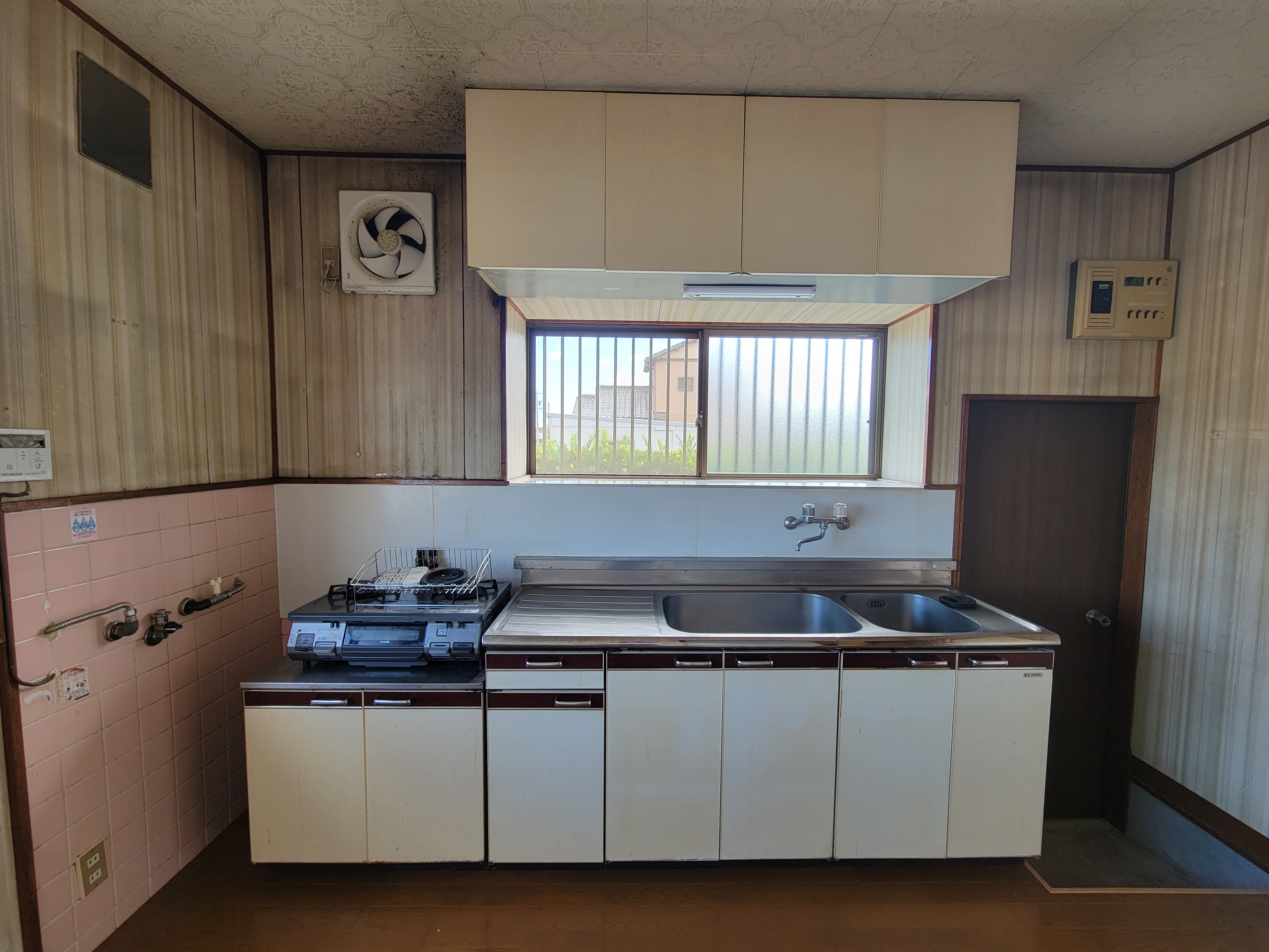 松阪市豊原町　一戸建