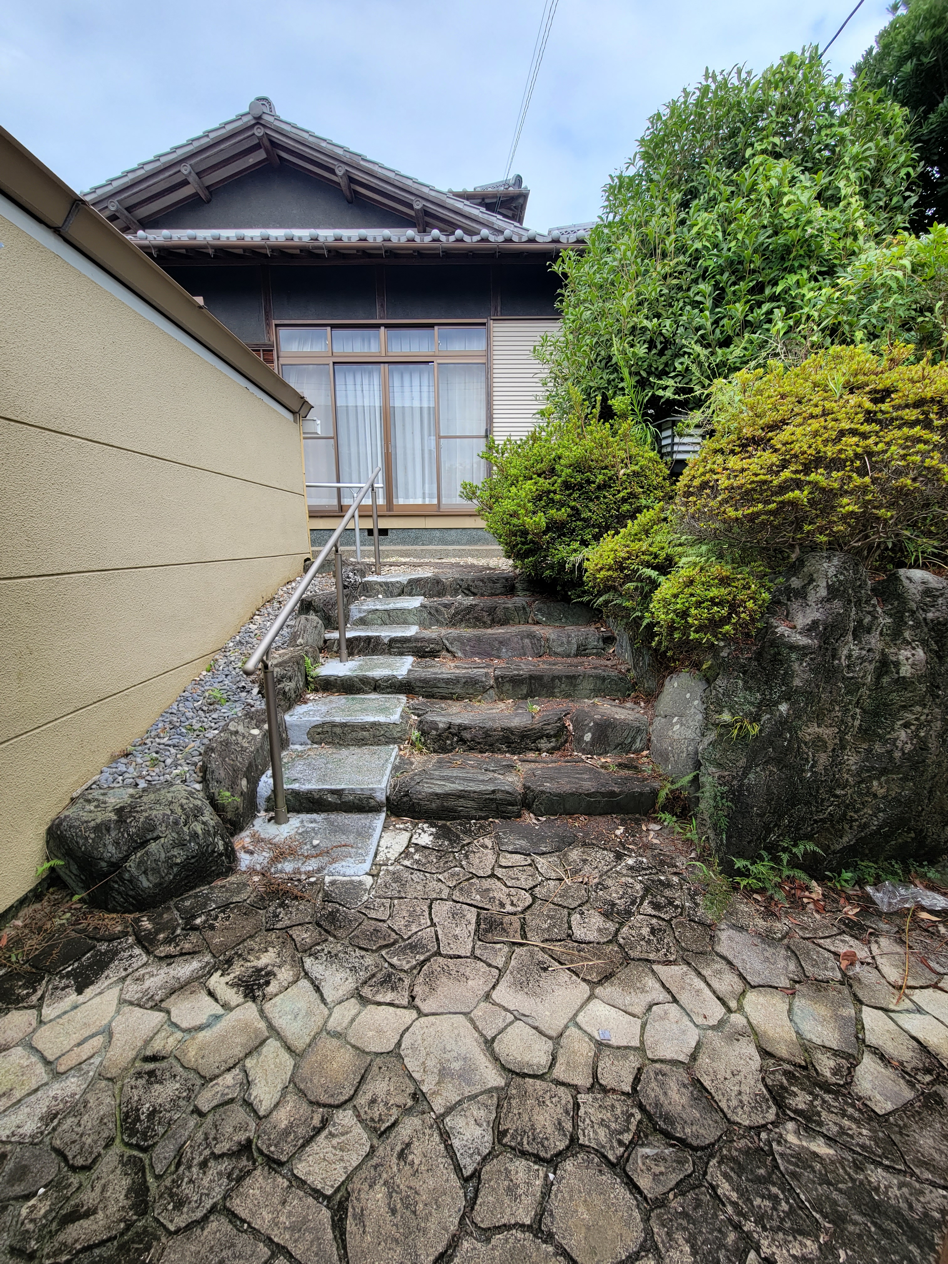 松阪市日丘町　一戸建