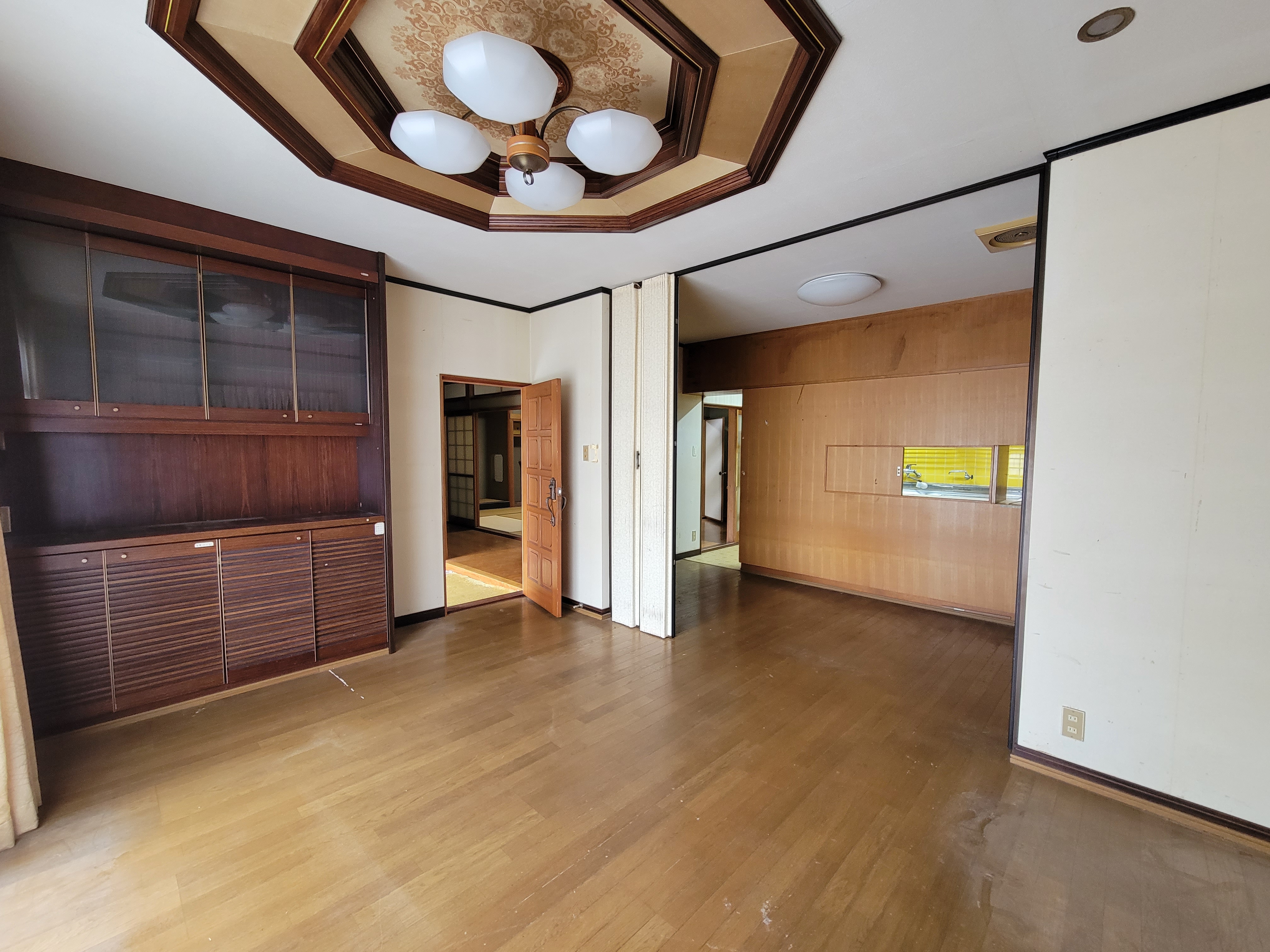 松阪市日丘町　一戸建