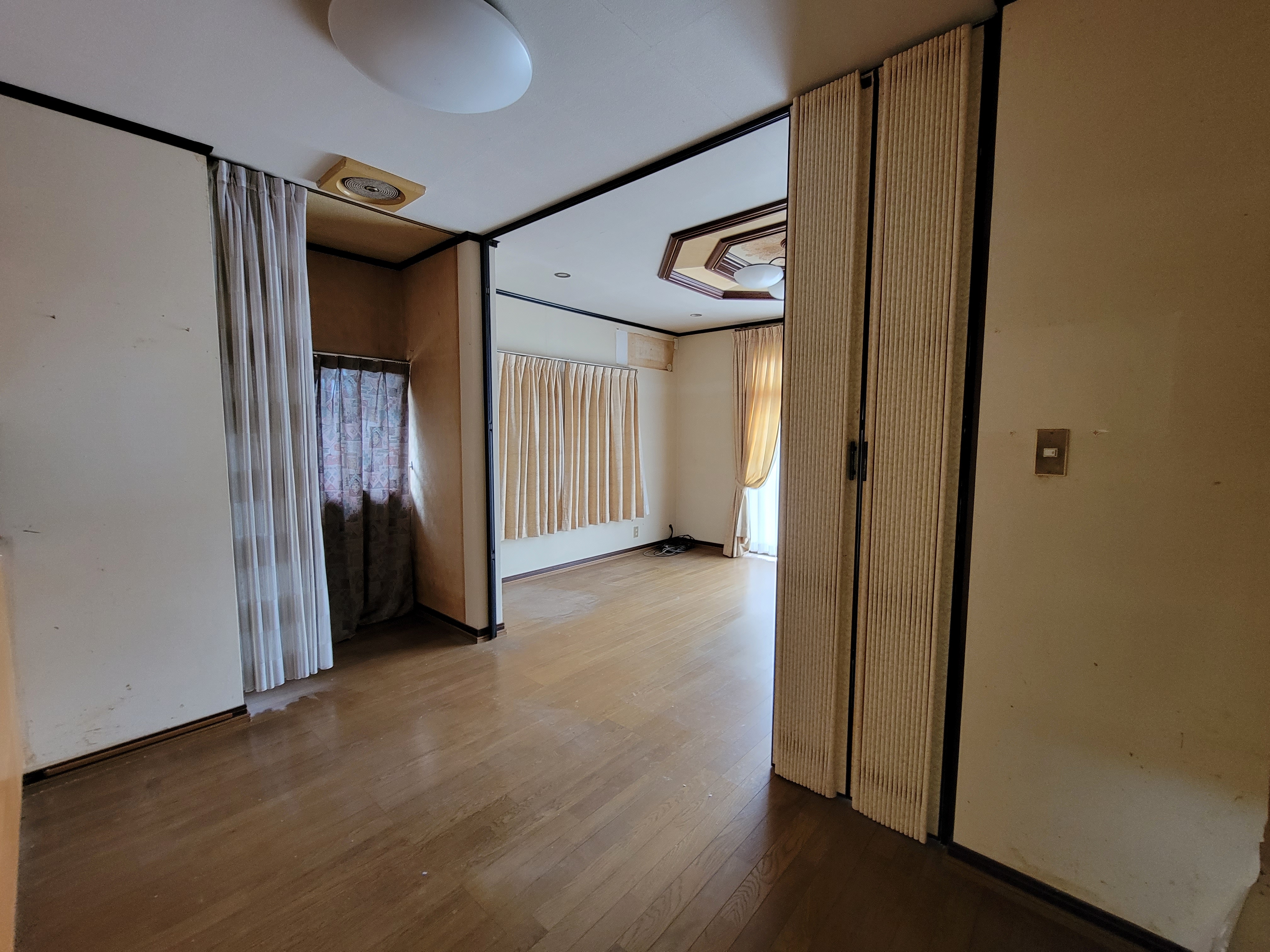 松阪市日丘町　一戸建