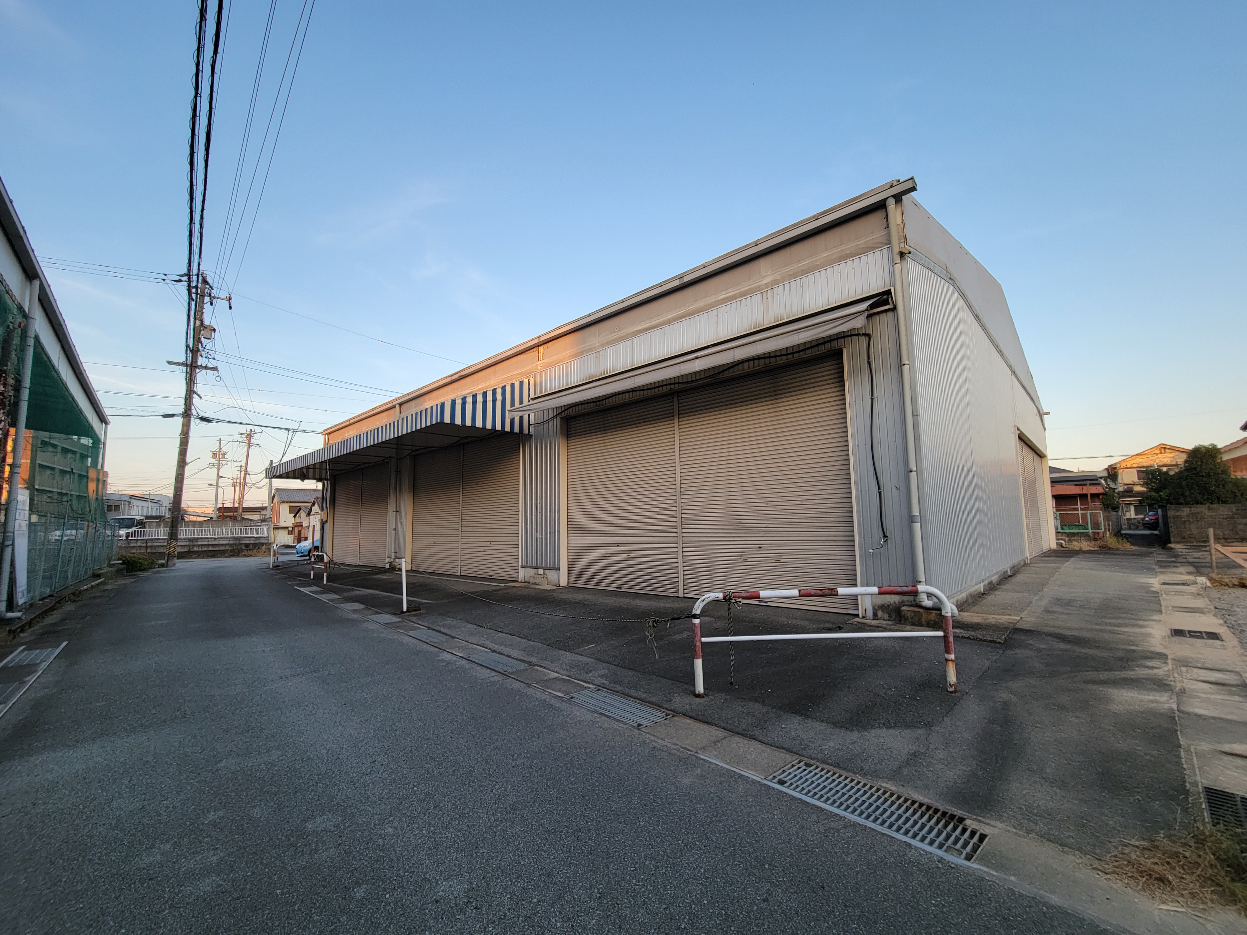 松阪市清生町　売倉庫