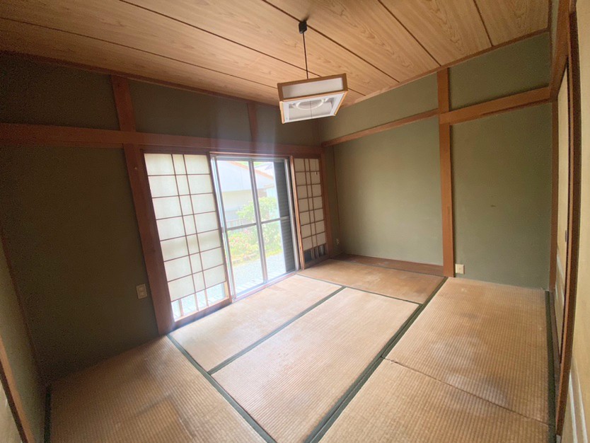 松阪市日丘町　一戸建