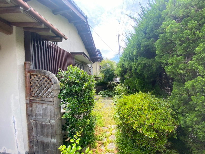 松阪市日丘町　一戸建