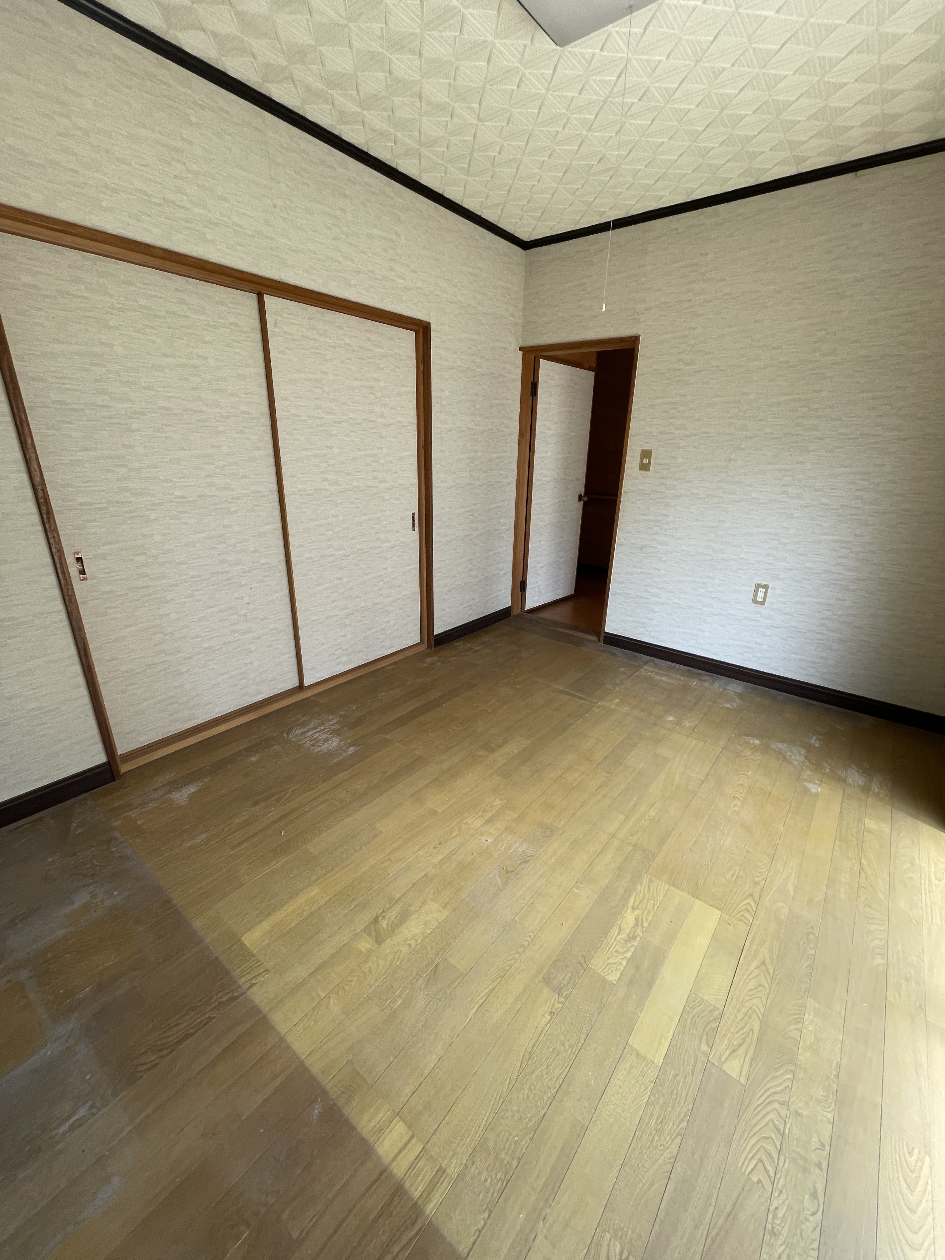 松阪市豊原町　一戸建