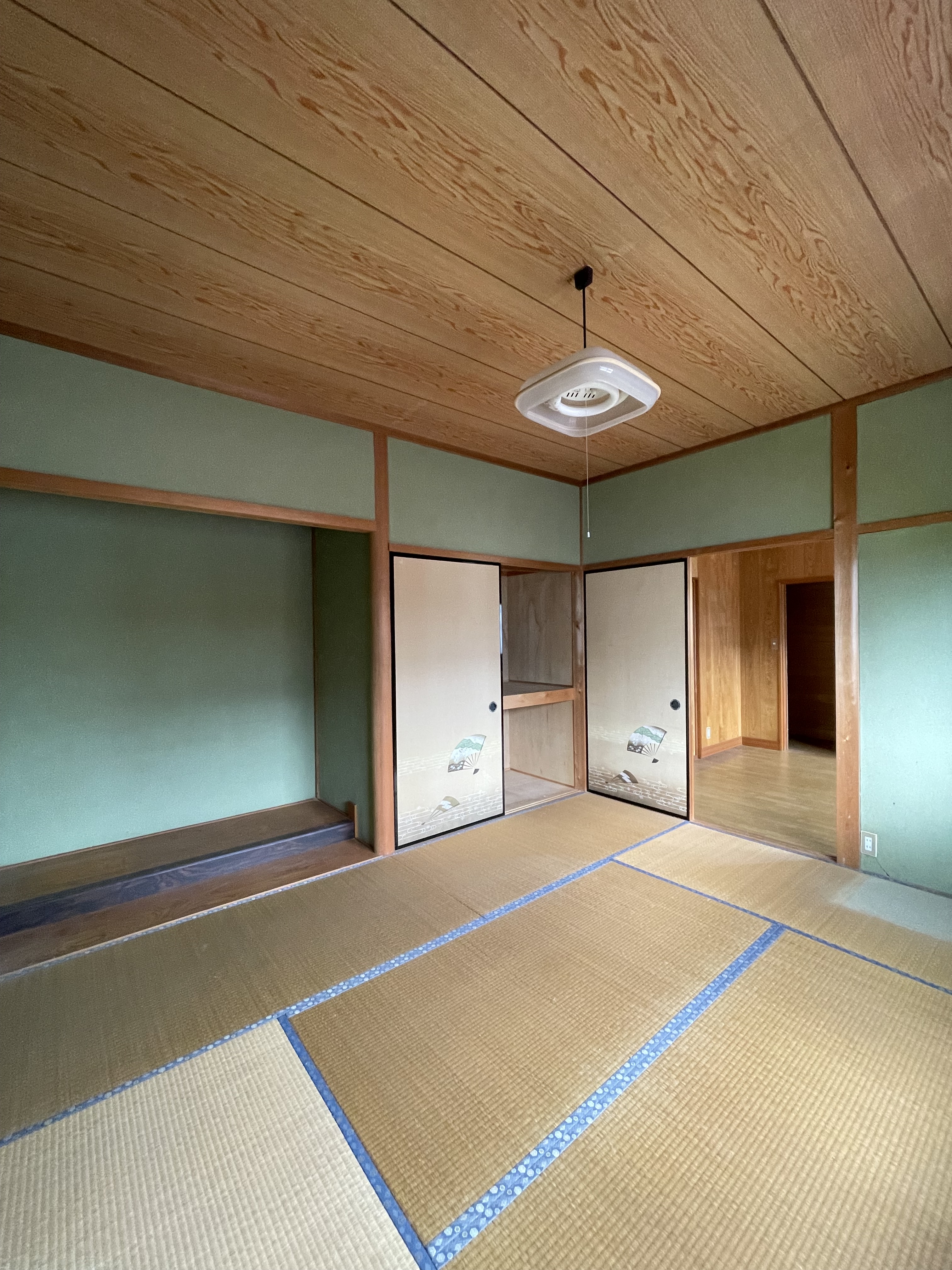 松阪市豊原町　一戸建