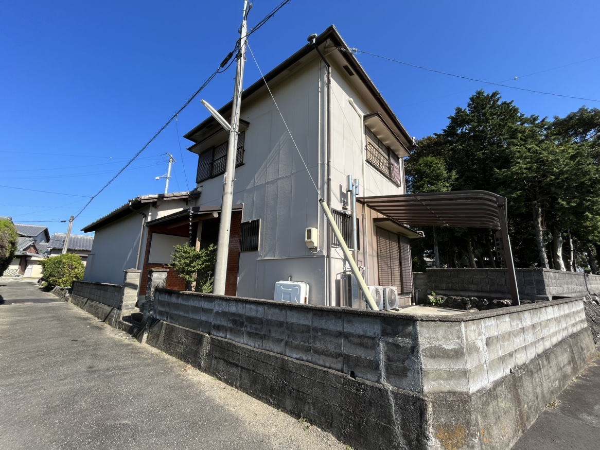 松阪市東黒部町　一戸建