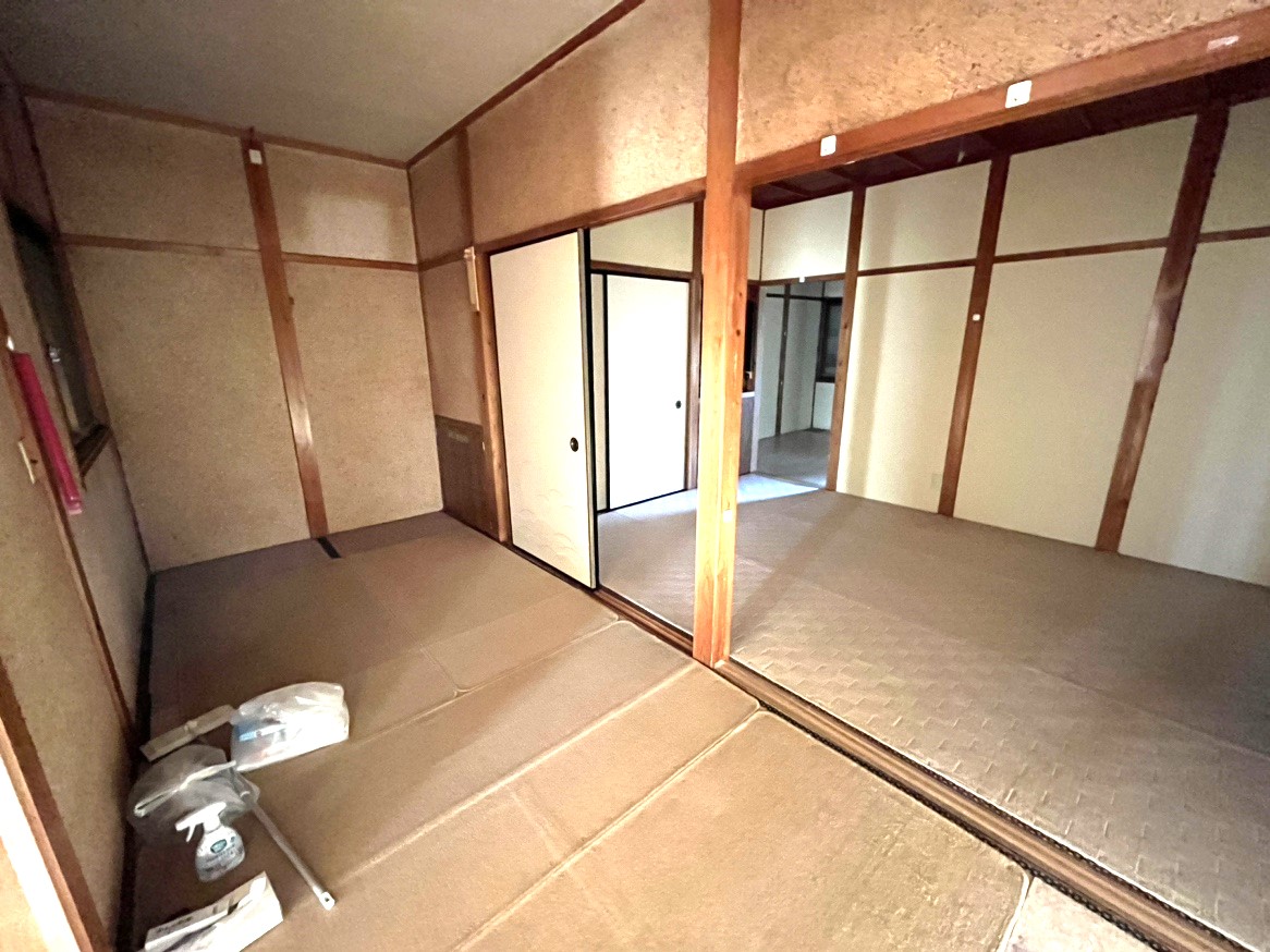 松阪市東黒部町　一戸建