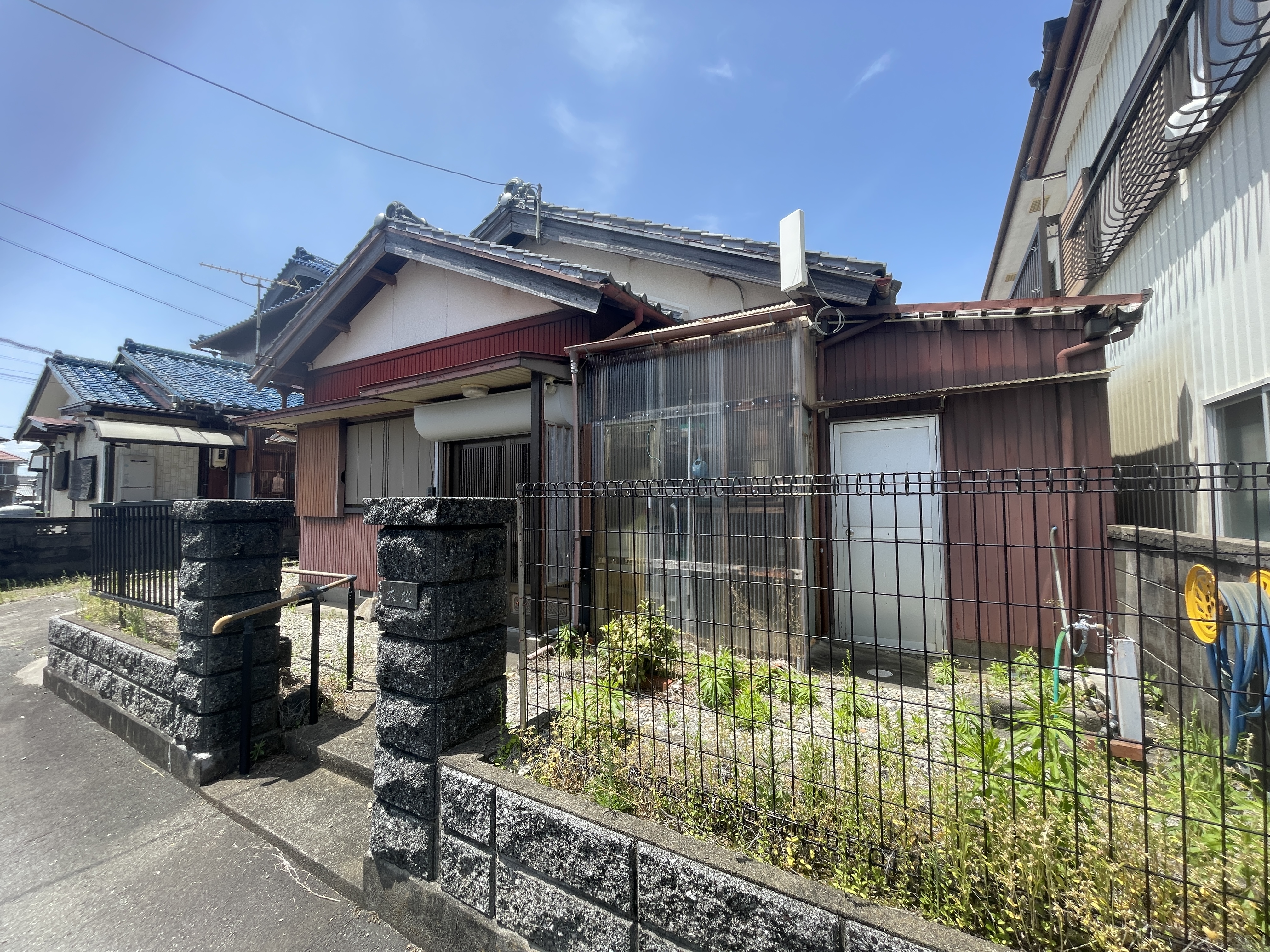 【伊勢市小俣町湯田】メガドンキ徒歩約13分、県道鳥羽松阪線へのアクセス良好な一戸建住宅
