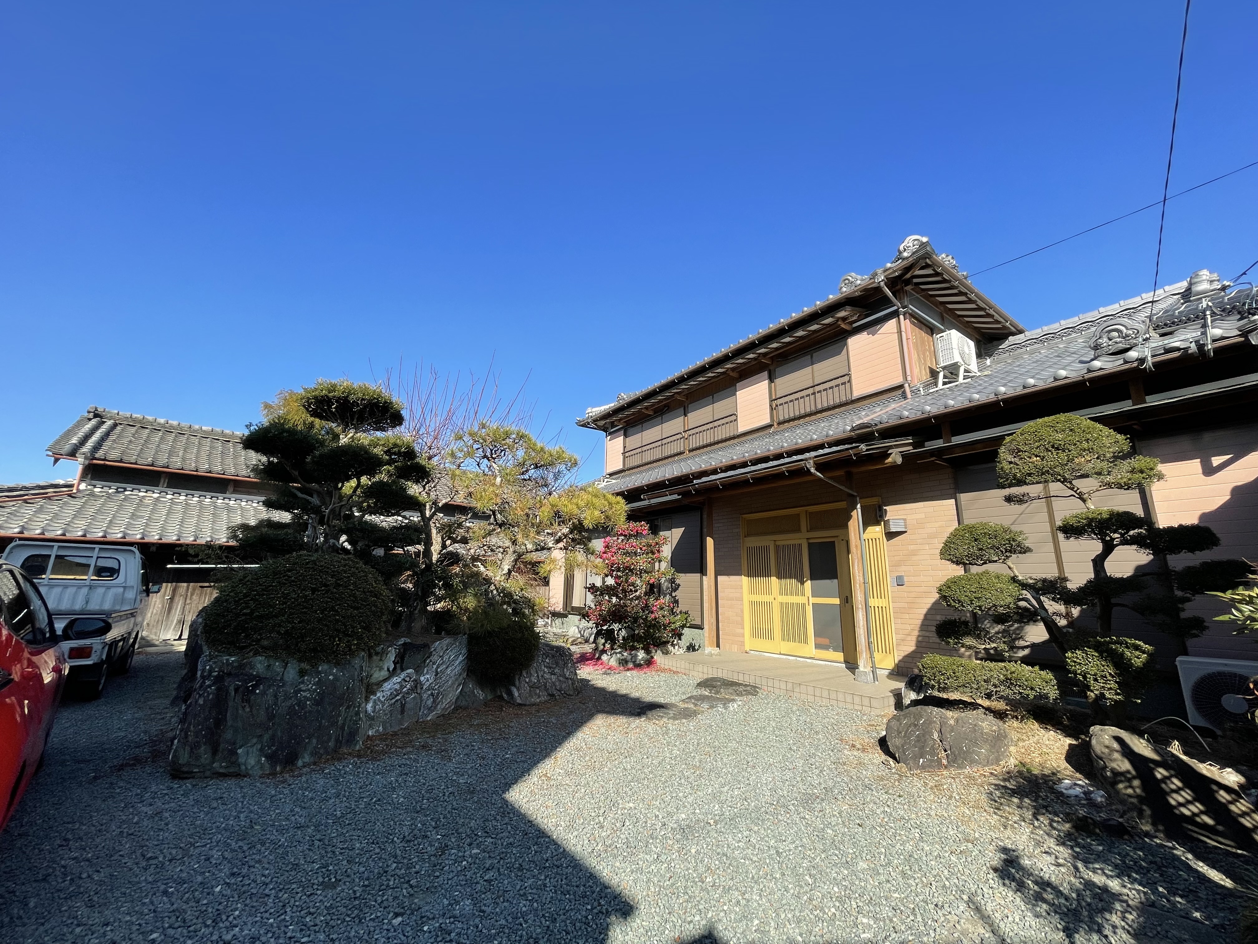 松阪市上ノ庄町　一戸建