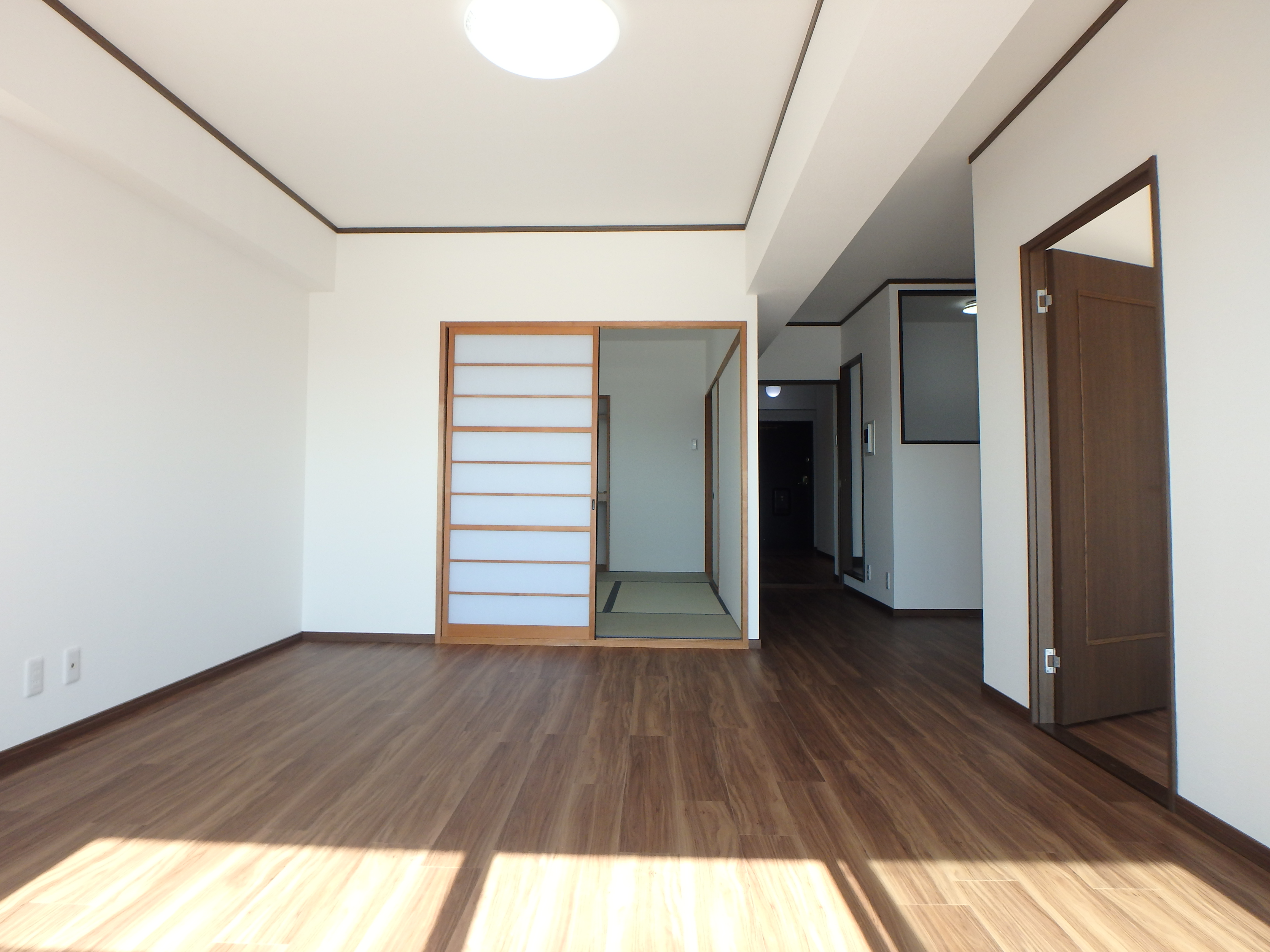 松阪市京町一区（ルミエール松阪８A)　中古マンション