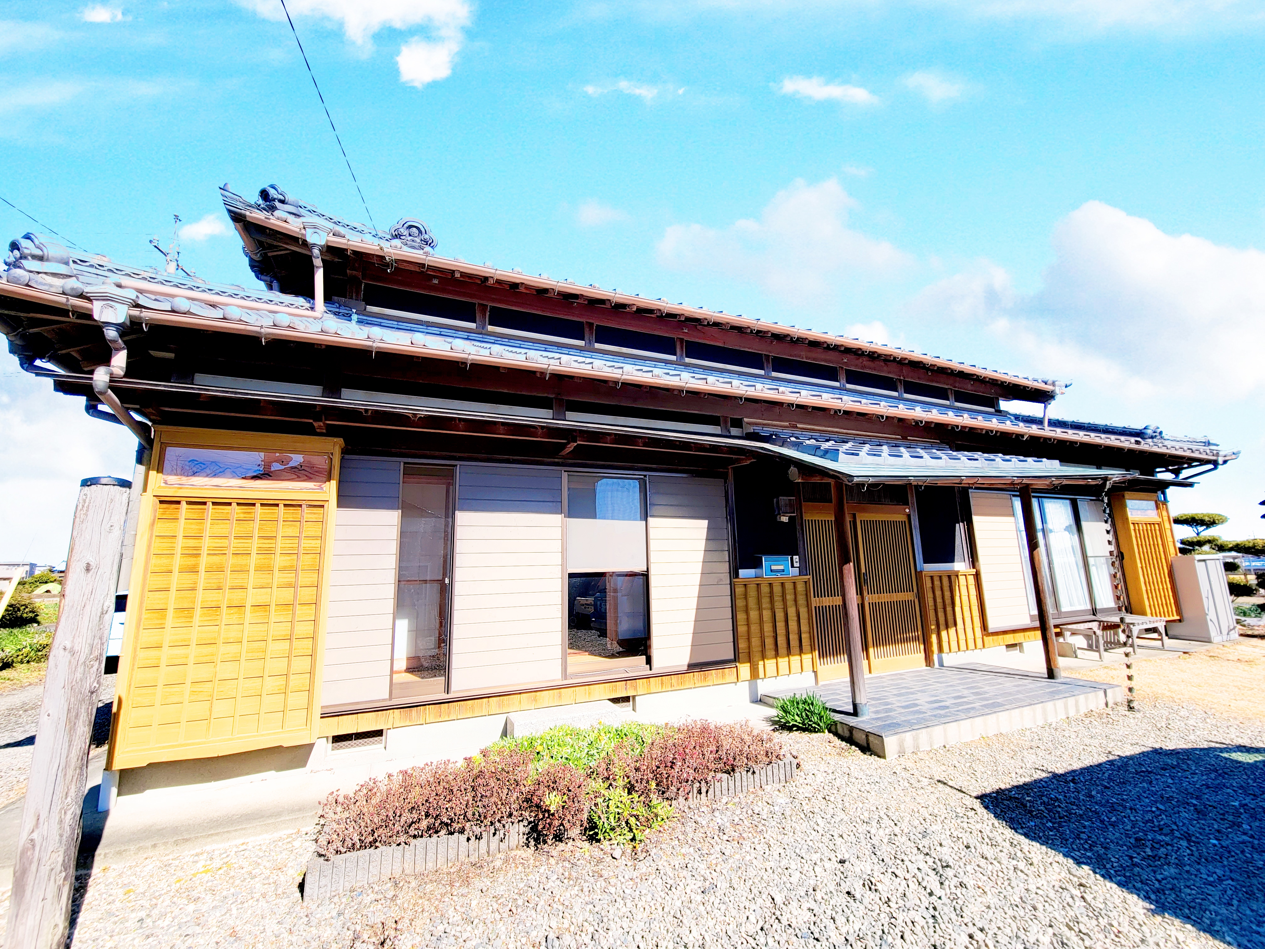 松阪市八重田町　一戸建