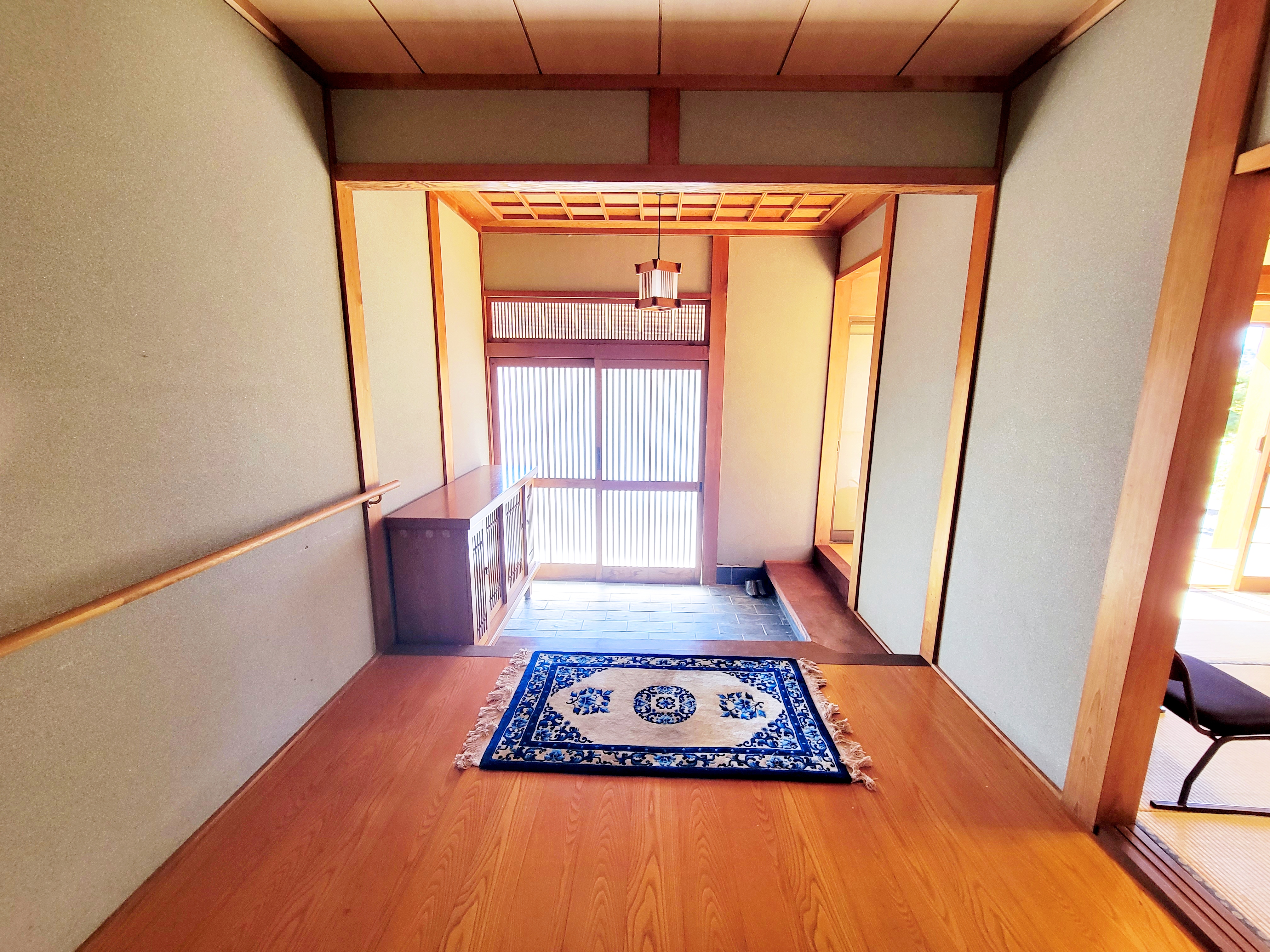 松阪市八重田町　一戸建