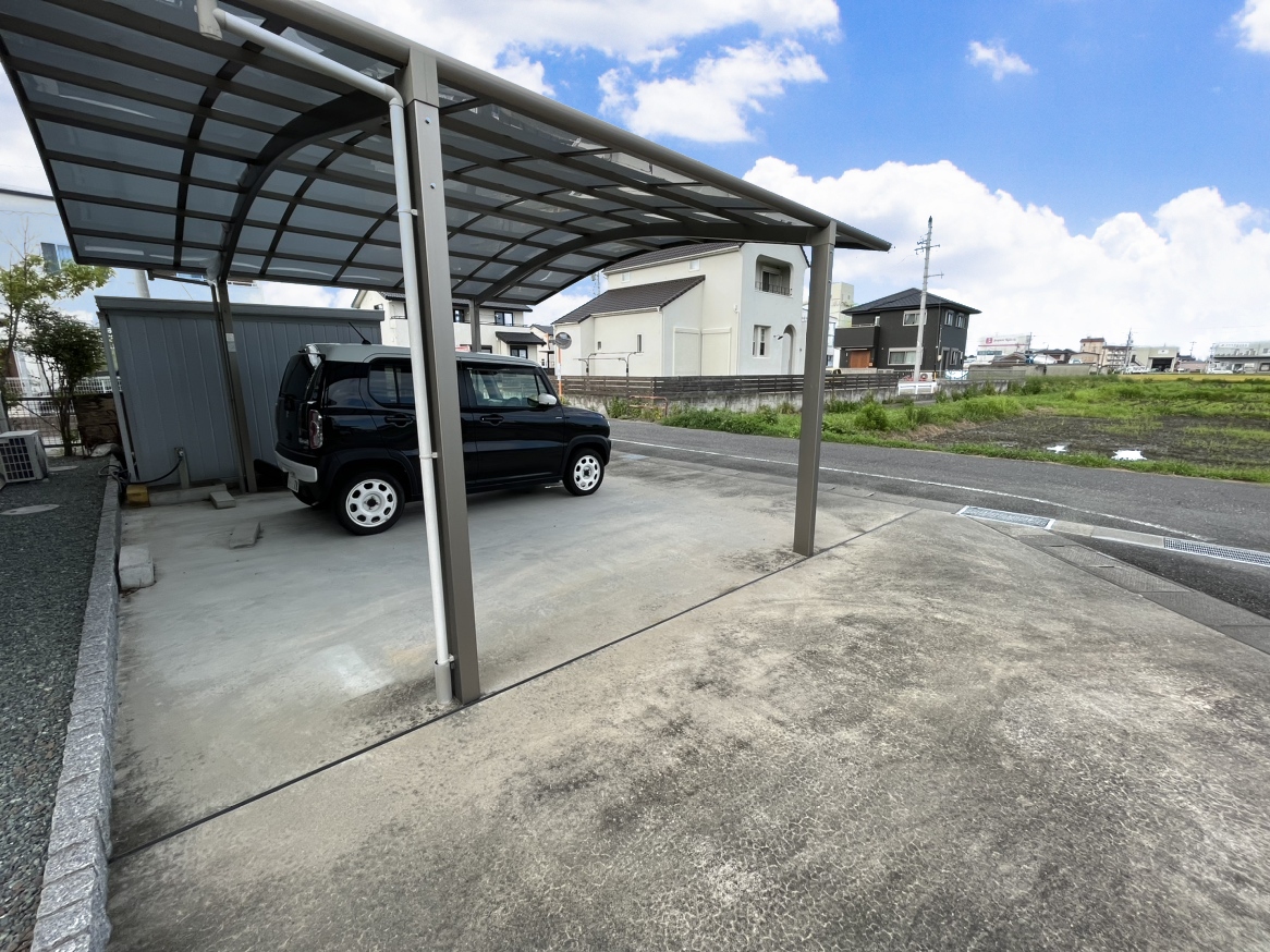 松阪市曽原町　一戸建