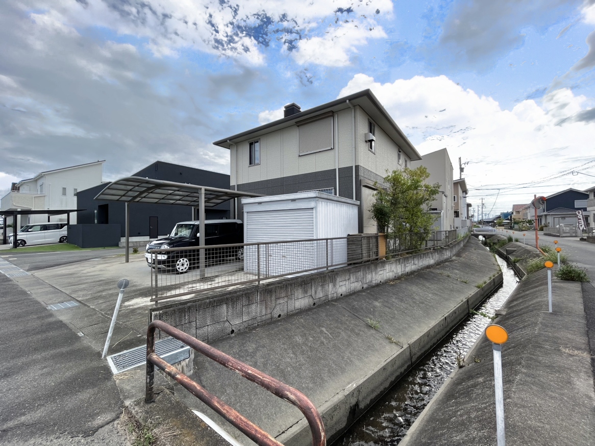 松阪市曽原町　一戸建