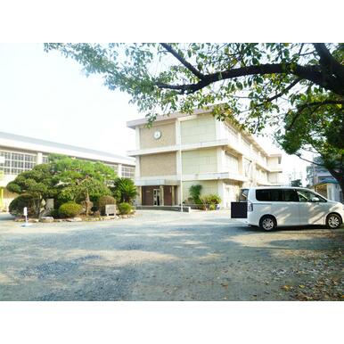 松阪市 大黒田町（松阪駅）の売りアパート
