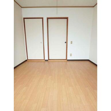松阪市 久保町（徳和駅）の売りアパート