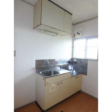 松阪市 久保町（徳和駅）の売りアパート